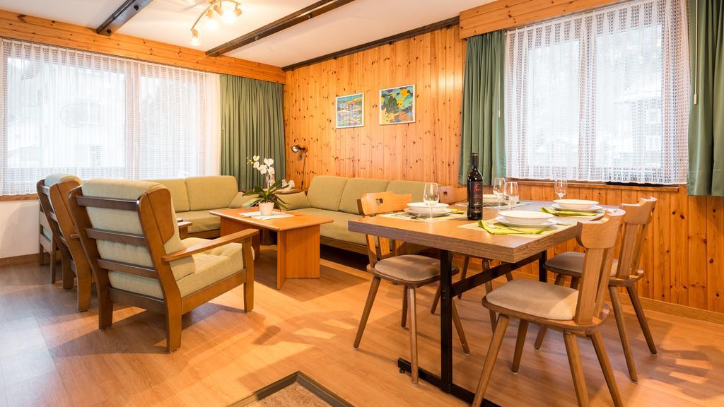 Haus Alba Apartman Saas-Almagell Szoba fotó