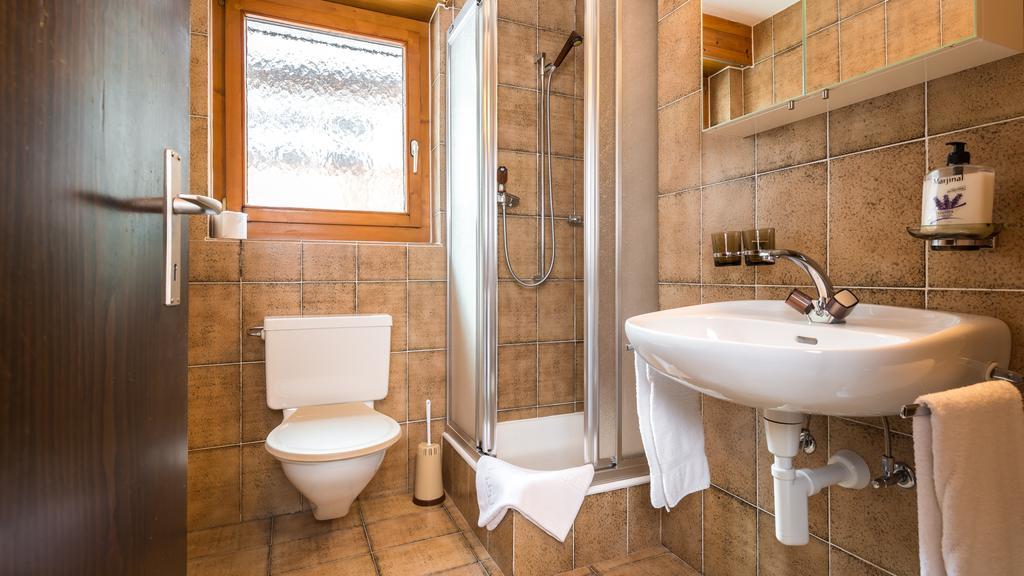 Haus Alba Apartman Saas-Almagell Szoba fotó